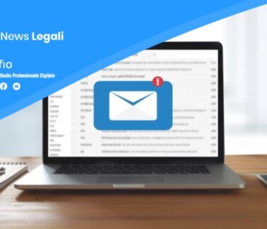 Laptop con icona email e notifica legale - News Legali Safio