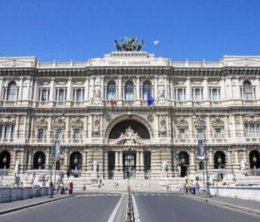 esercizio-dellopzione-per-lindennita-sostituiva-della-reintegra-scelta-irreversibile Corte di Cassazione italiana, palazzo storico sede della giustizia civile e penale a Roma