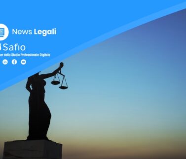 Silhouette della Giustizia con bilancia, simbolo della legalità e diritto costituzionale italiano